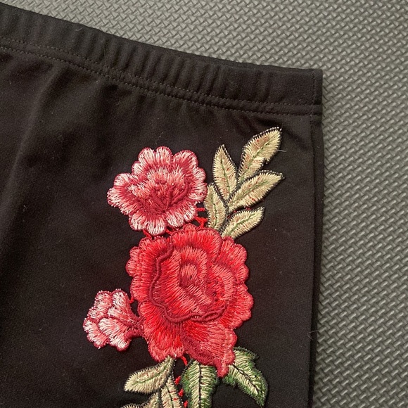 Mesh Long Sleeve and Mini Skirt Flower Set - Picture 2 of 4